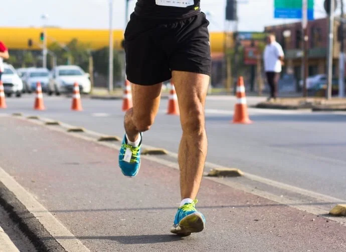 pantalones cortos de correr de corte alto