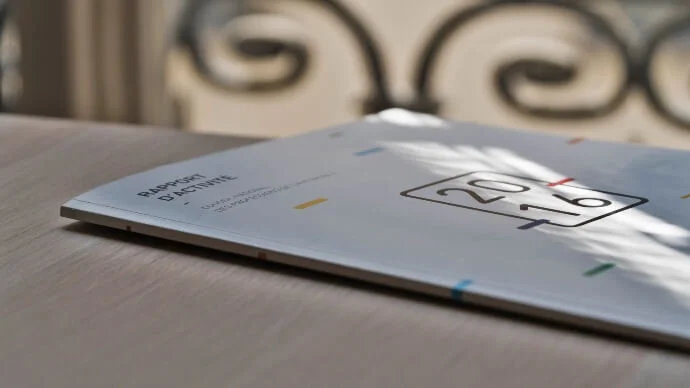 Ropa y artículos de papelería personalizados
